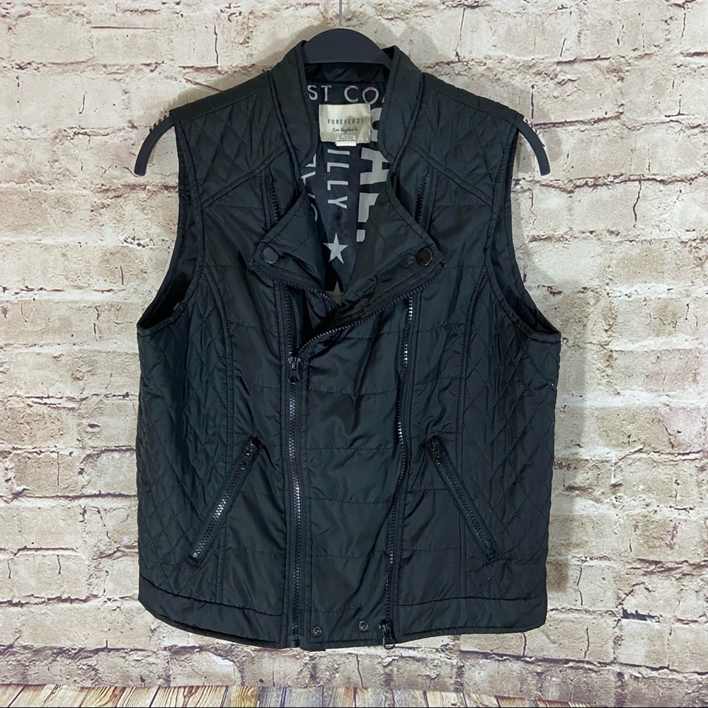 Forever21 black puffy vest size small